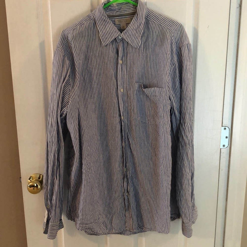 Banana Republic Blue Pinstripe Button Up